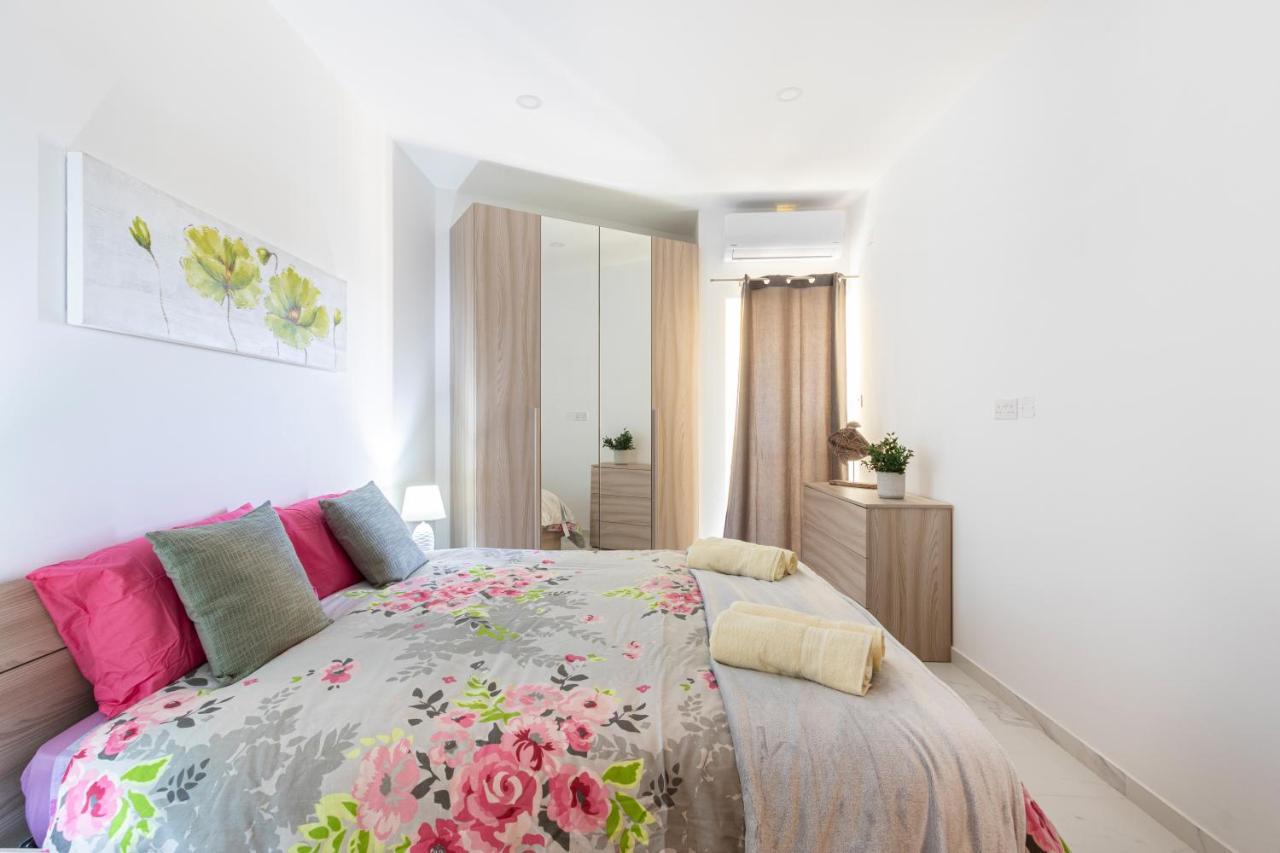 H2 -Modern And Spacious 3 Bedroom Apartment San Ġwann Eksteriør billede