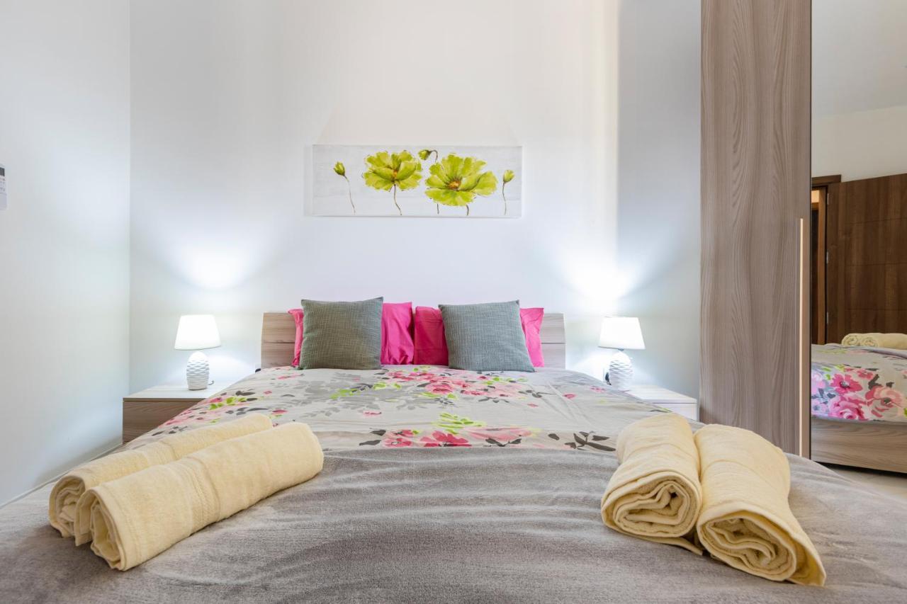 H2 -Modern And Spacious 3 Bedroom Apartment San Ġwann Eksteriør billede