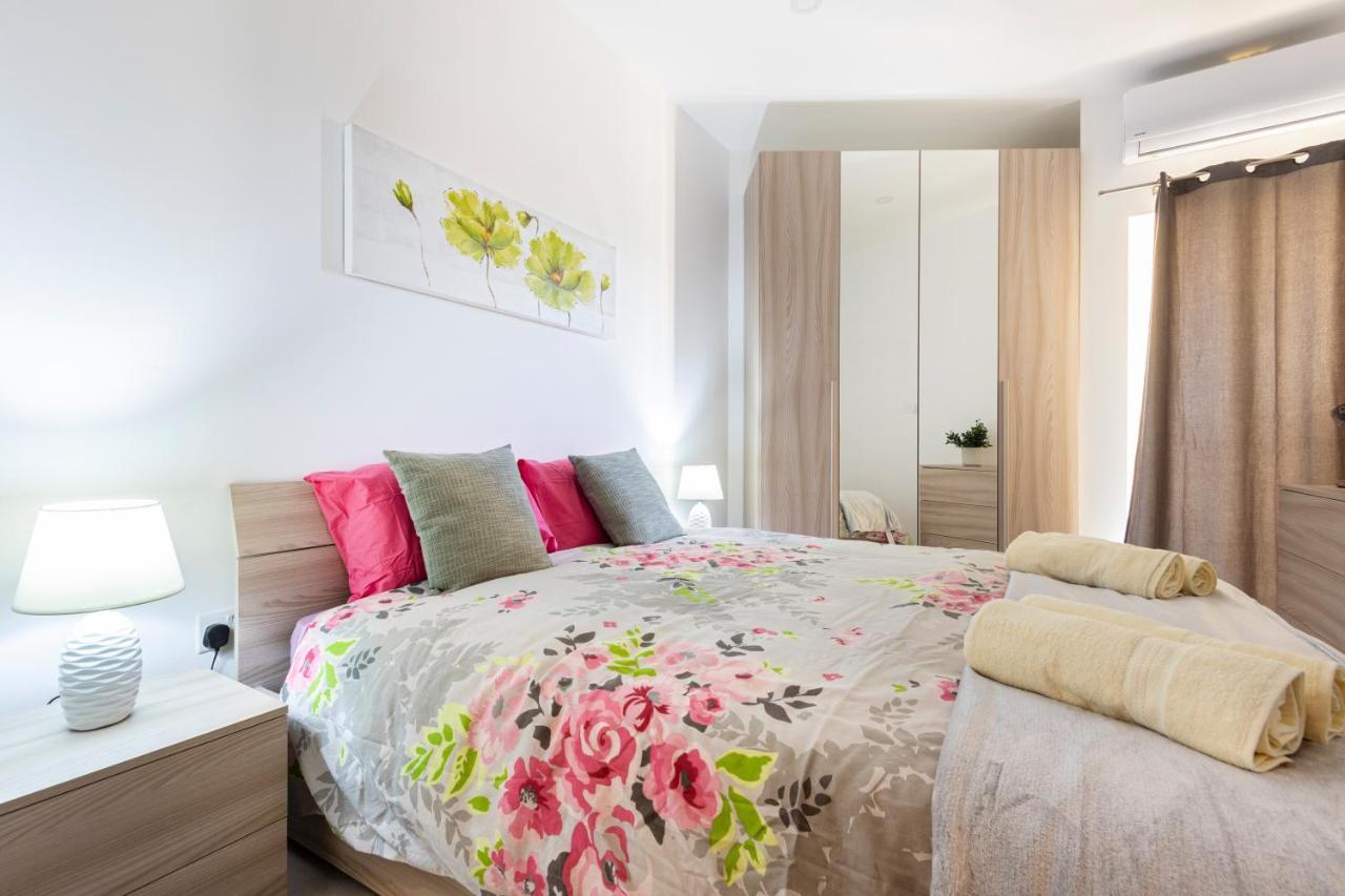 H2 -Modern And Spacious 3 Bedroom Apartment San Ġwann Eksteriør billede