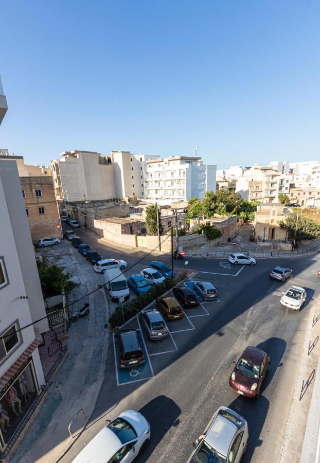 H2 -Modern And Spacious 3 Bedroom Apartment San Ġwann Eksteriør billede