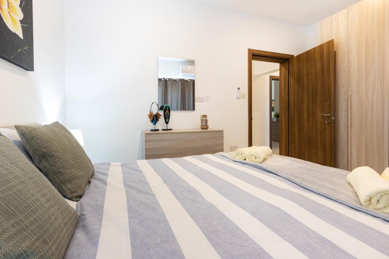 H2 -Modern And Spacious 3 Bedroom Apartment San Ġwann Eksteriør billede