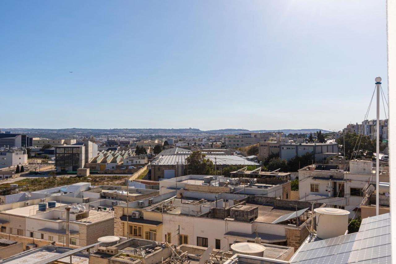 H2 -Modern And Spacious 3 Bedroom Apartment San Ġwann Eksteriør billede